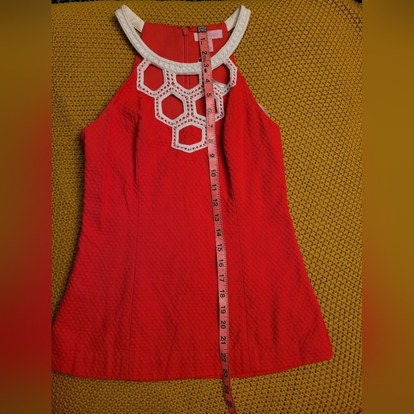 Lilly Pulitzer Cutout Halter Style Top, Size 2 - Picture 10 of 11